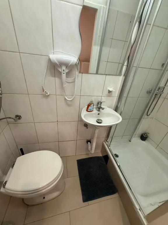 Cozy 1BR Apt Budget Stay Westbahnhof