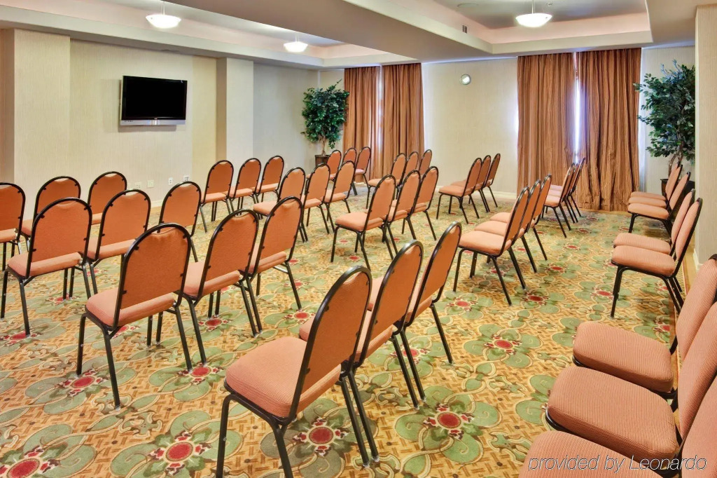 Holiday Inn Express Porterville by IHG