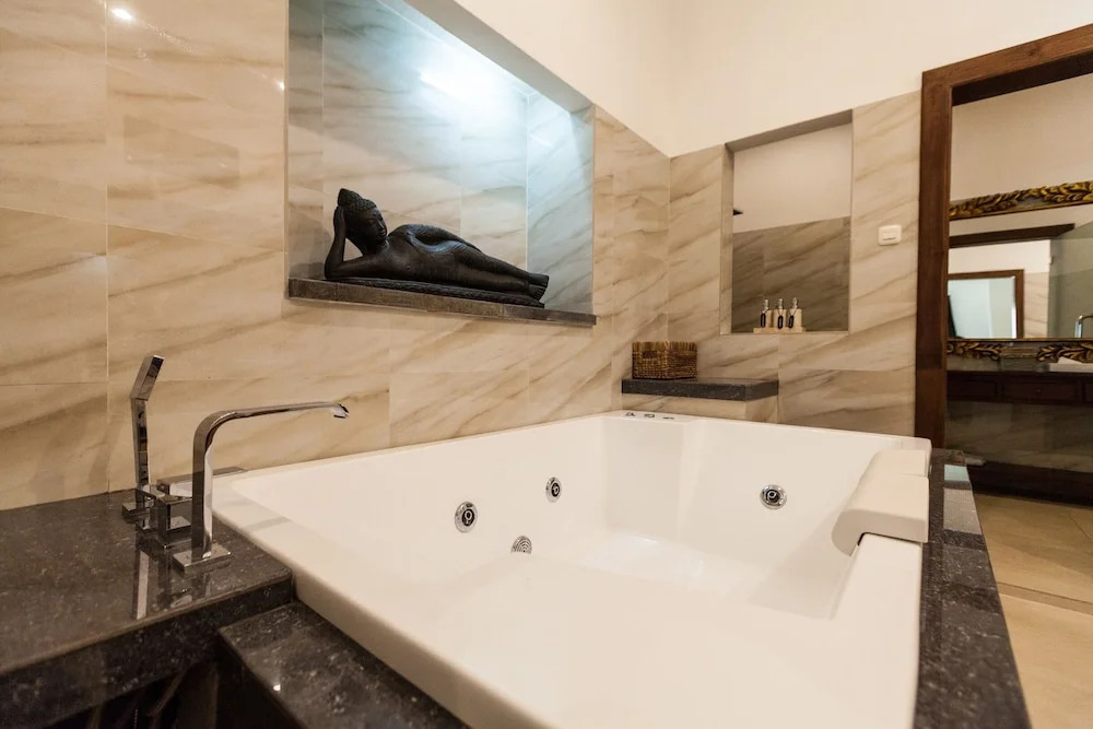 The Griyani Suite