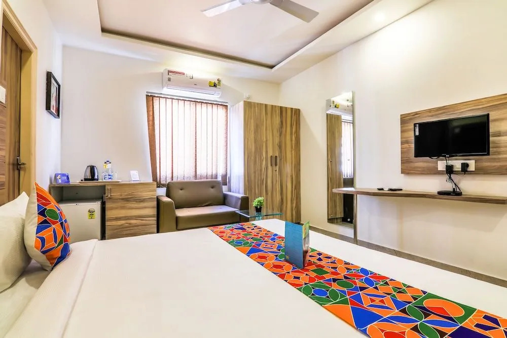 FabHotel Vista Suites