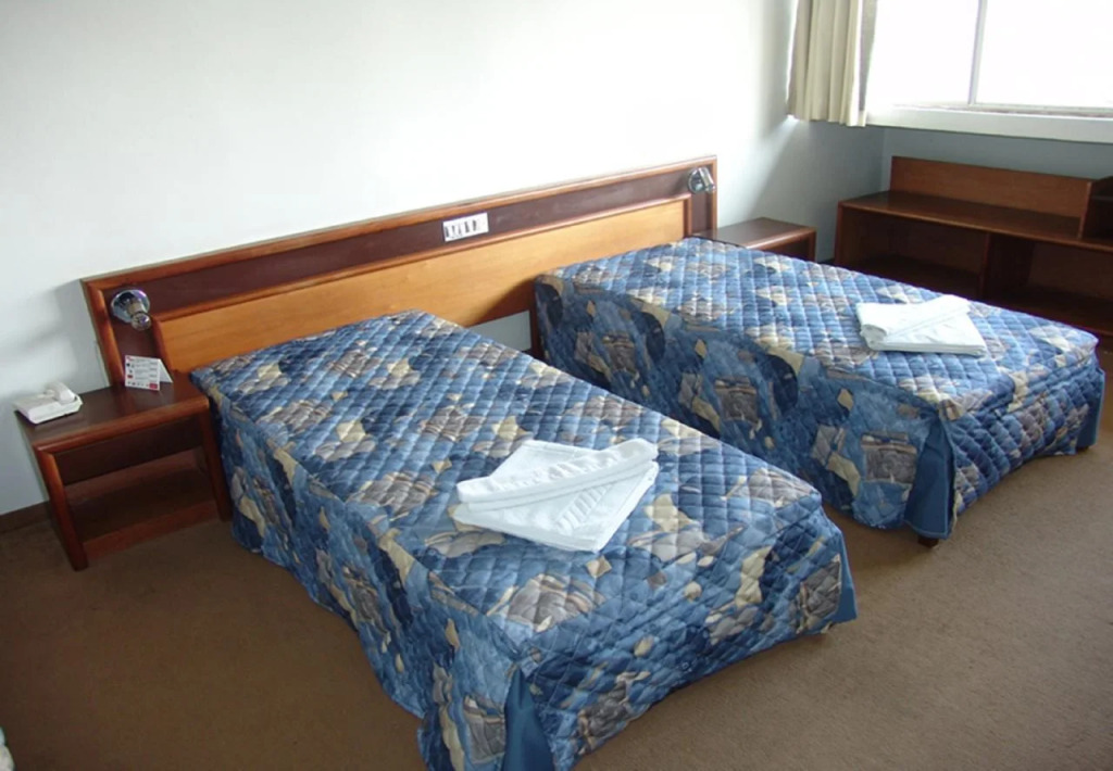UpFront Hotel Lanville