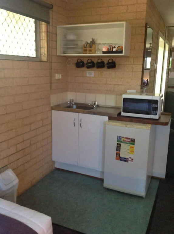 Avlon Gardens Motel