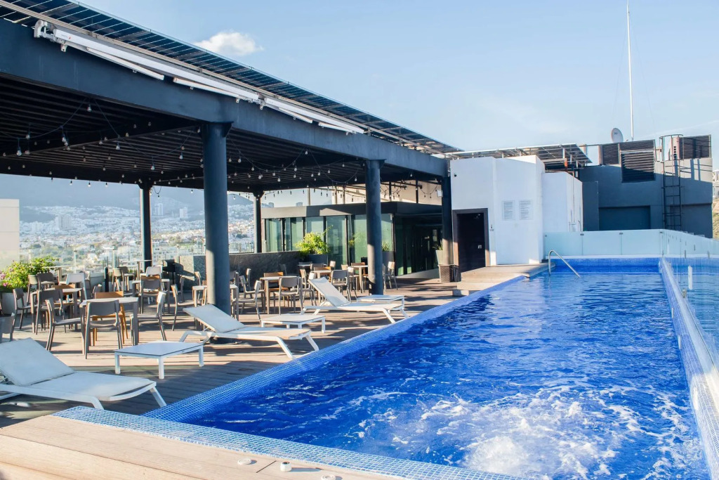 SJ Grand Hotel Monterrey