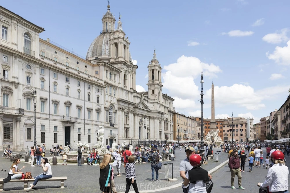 Sonder — Piazza dell'Orologio