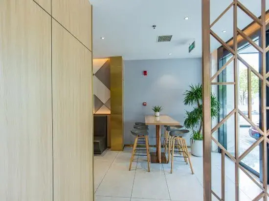 ZheTing Hotel (Jingzhou Jianghan Road No.1 People's Hospital)