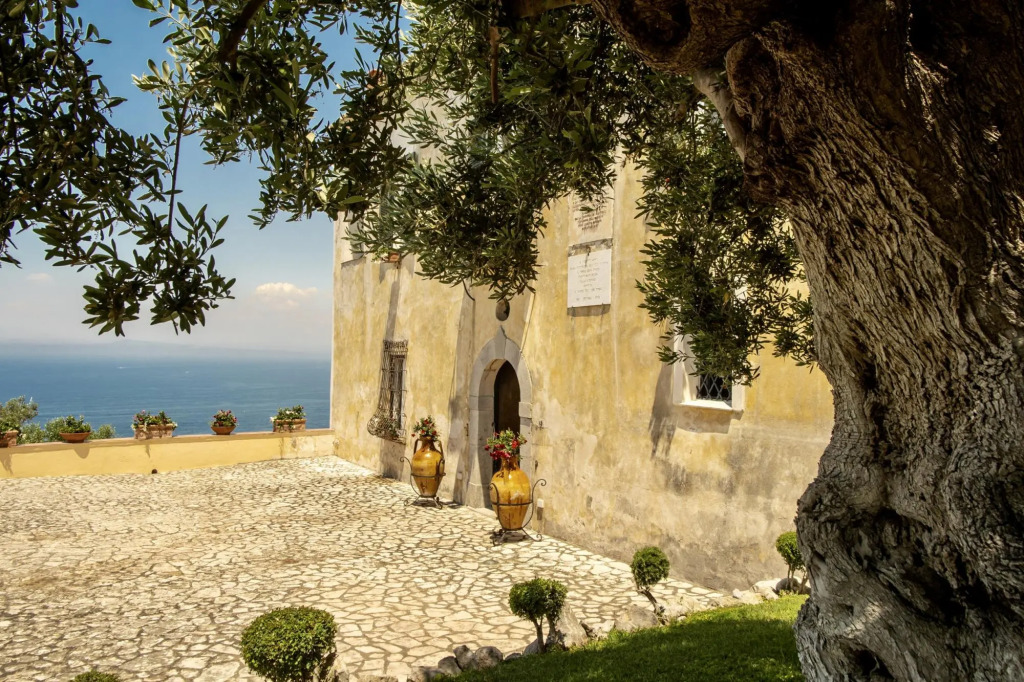 Villa Murat Historic Residence with Heated Pool and Còncierge by Feeling Italy