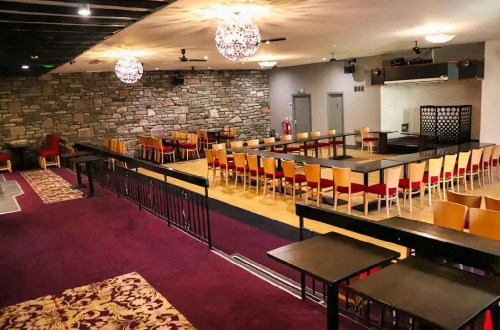 Royal Hotel
