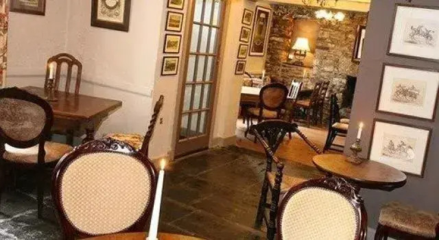 The Hare & Hounds Inn