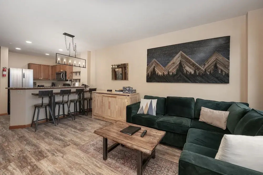 Premium Unit 2216 - One Bedroom - Zephyr Mountain Lodge 1 Condo
