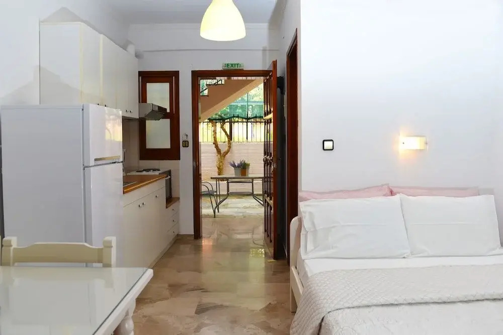 Fotopoulos Apartments