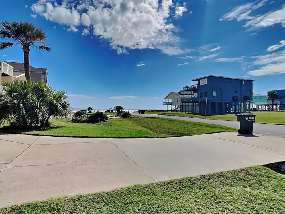 Pirates' View of the Sea by Ryson Vacation Rentals