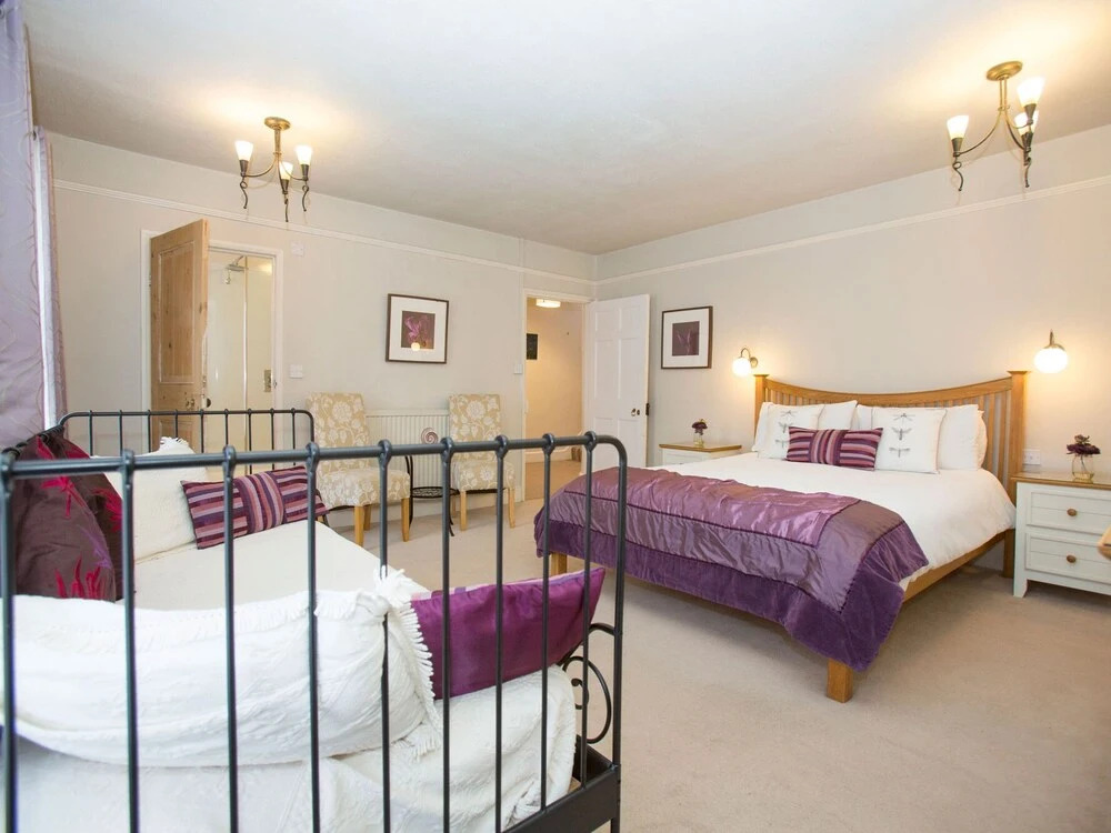 Roseberry House