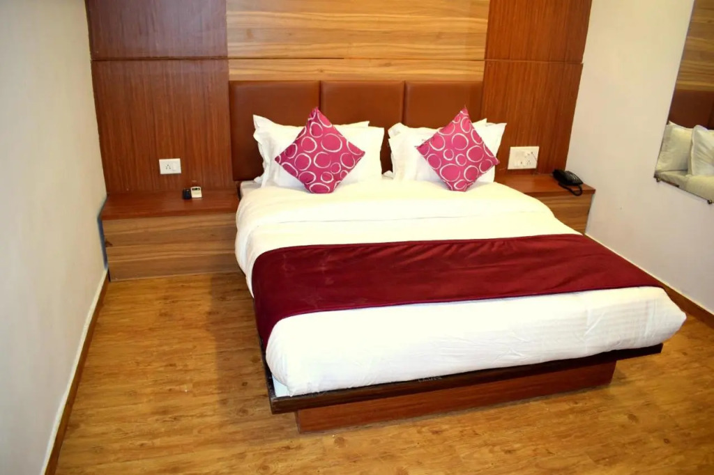 Hotel Palak Palace