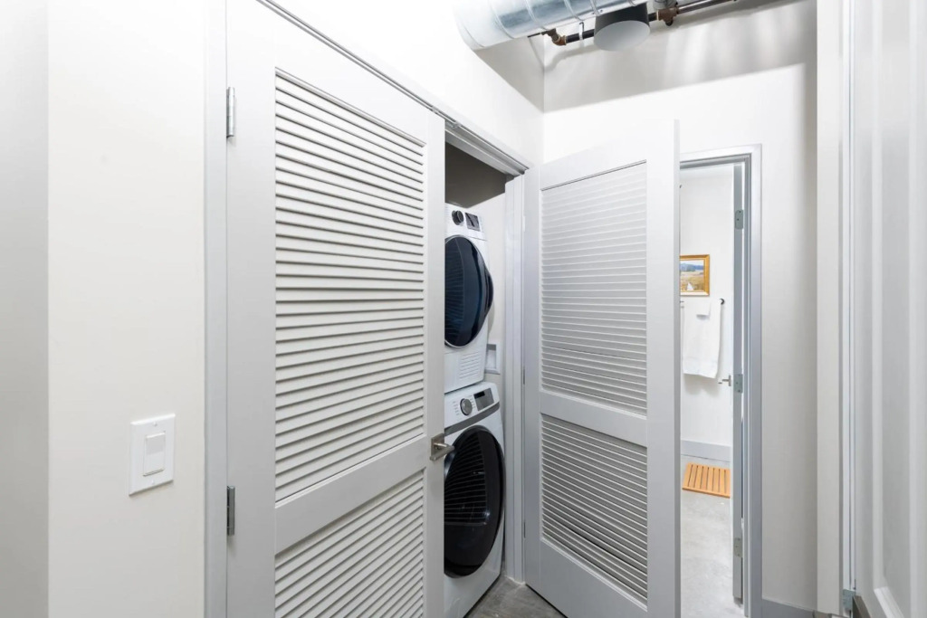 Flexhome Brewery District M5 - FiservGymParking