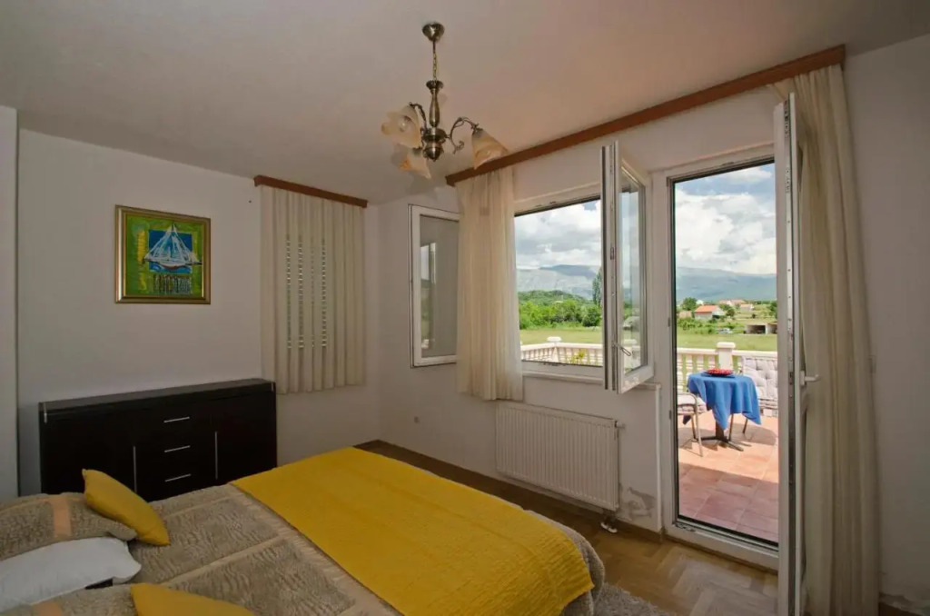 Rooms Leda