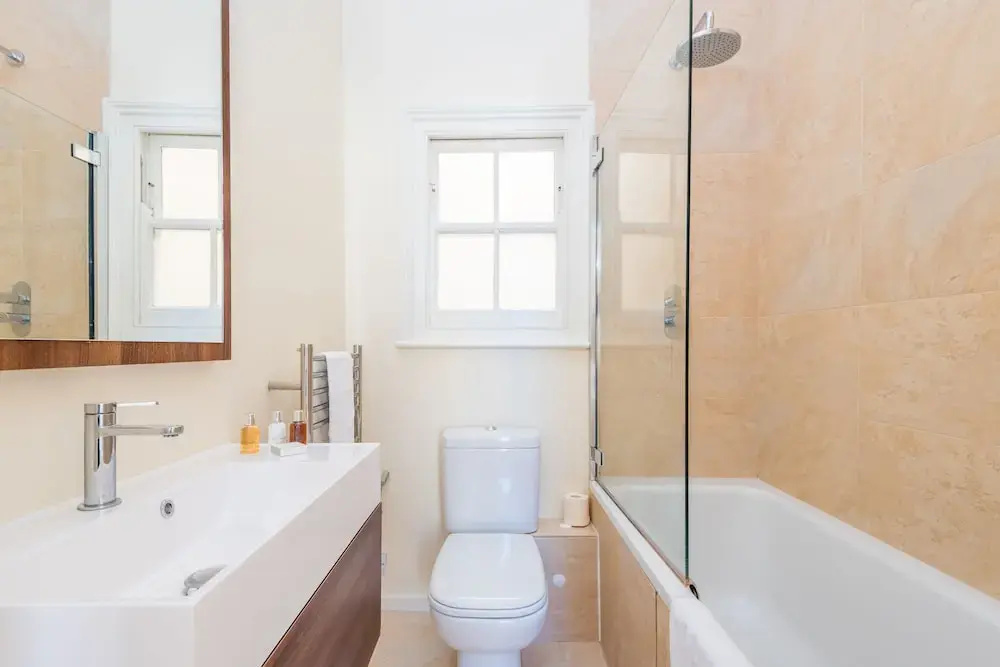Grand South Kensington Home by Hyde Park
