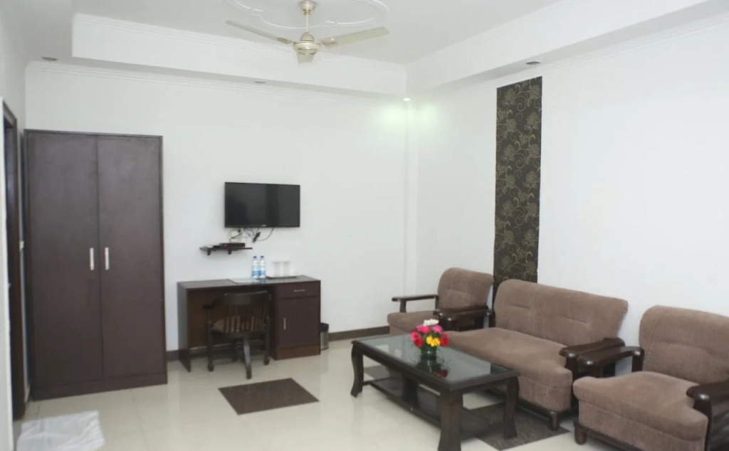 Mint Moulsari Suites