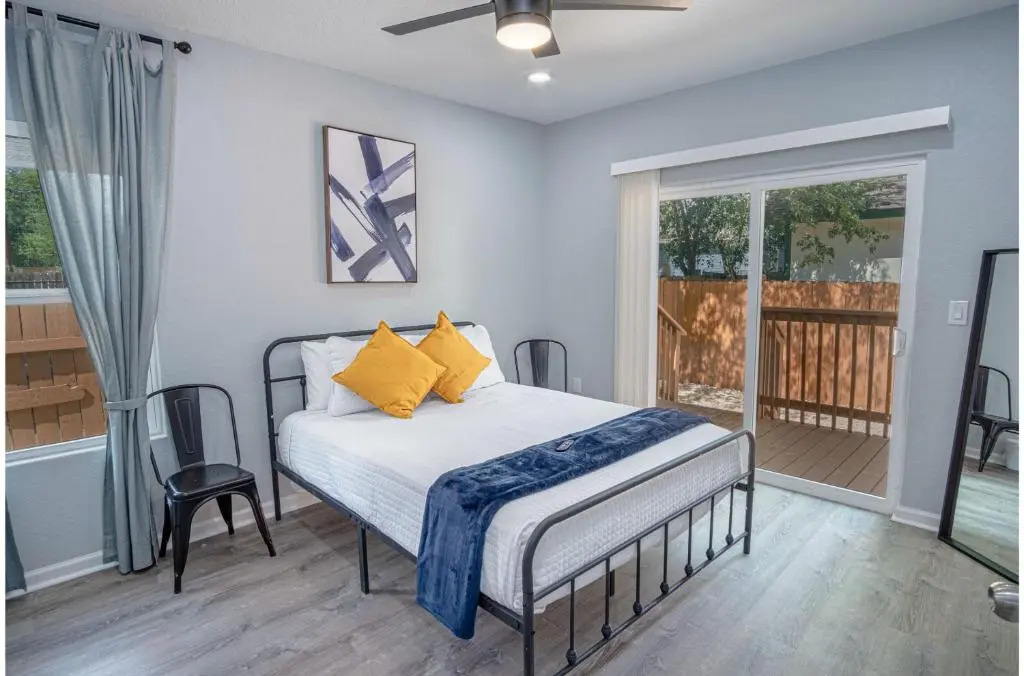 Newly Remodeled 4BR 2BA Near Amazing Downtown