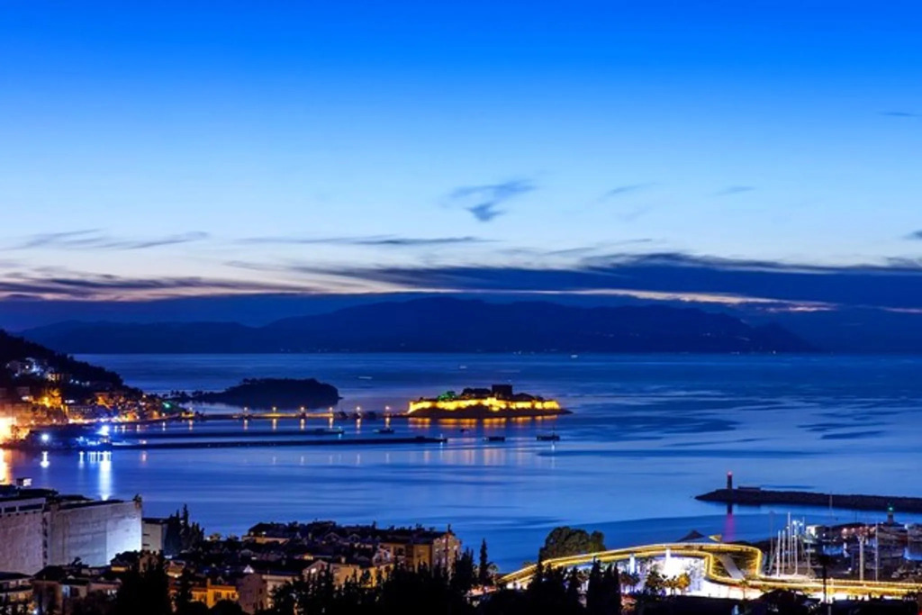 Demir Suit Hotel