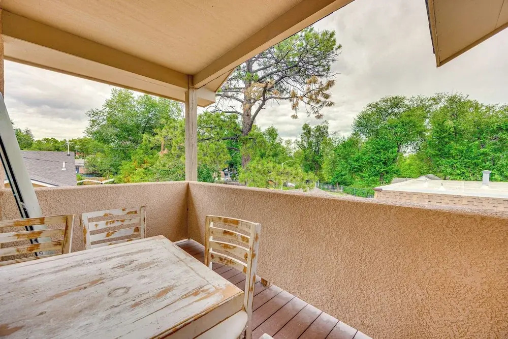 2 Mi to Dtwn Colorado Springs: Home w/ Large Yard!