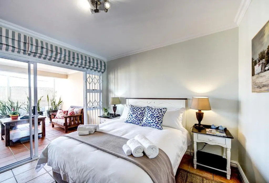 Illovo Beach Apartments at La Mer