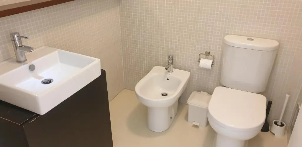 New and Central with free parking and 5min walk of subway station