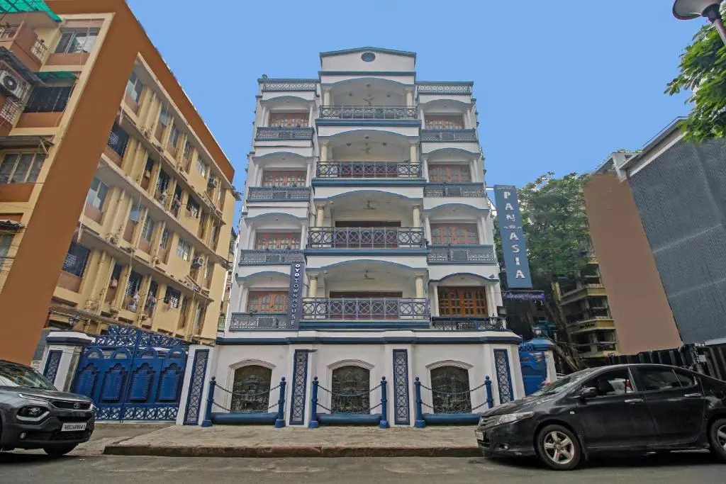 OYO Townhouse 92944 Hotel Pan Asia International