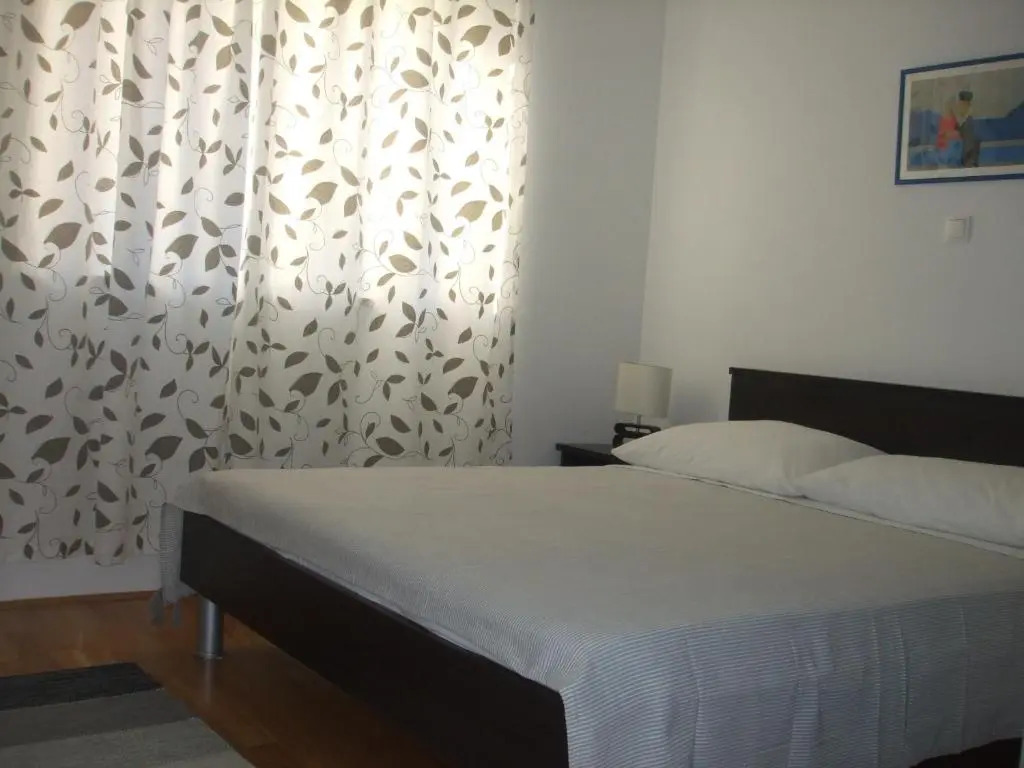 Apartments Jela