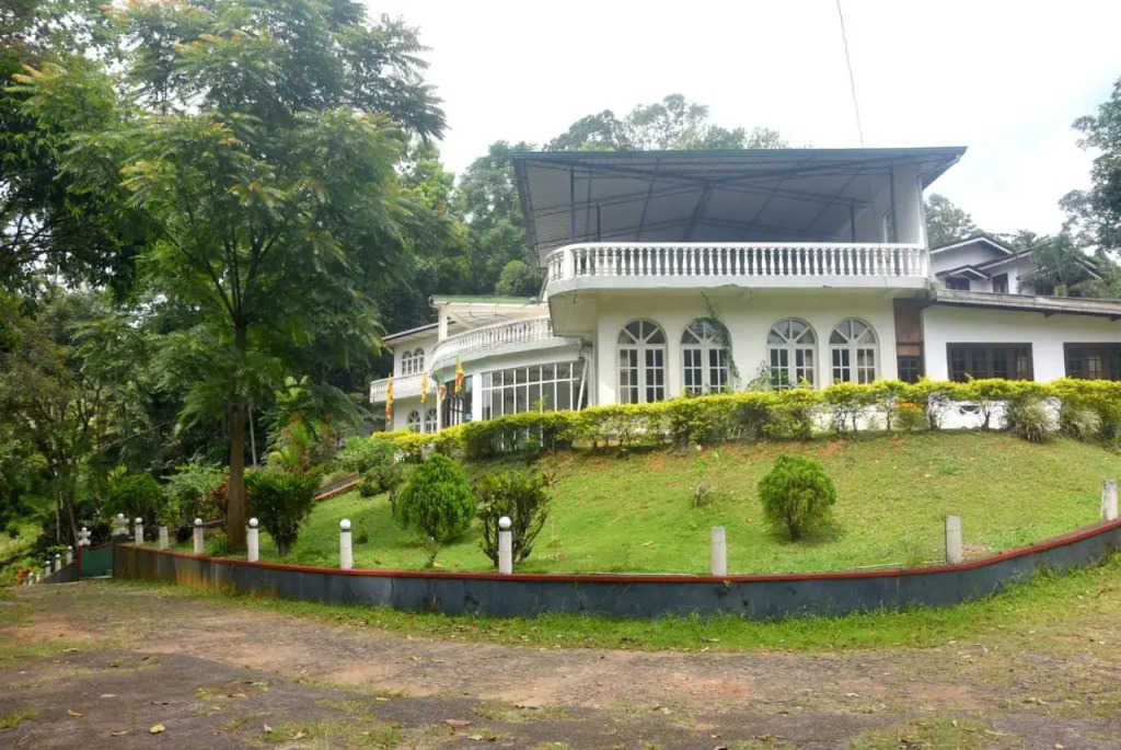 Royal Mount Hotel