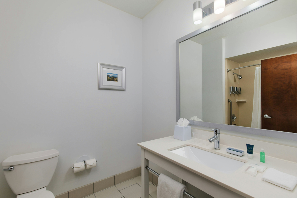 Four Points by Sheraton Portland East