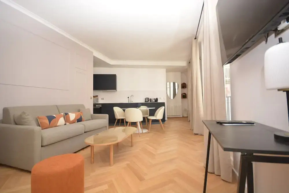 Reva Suites