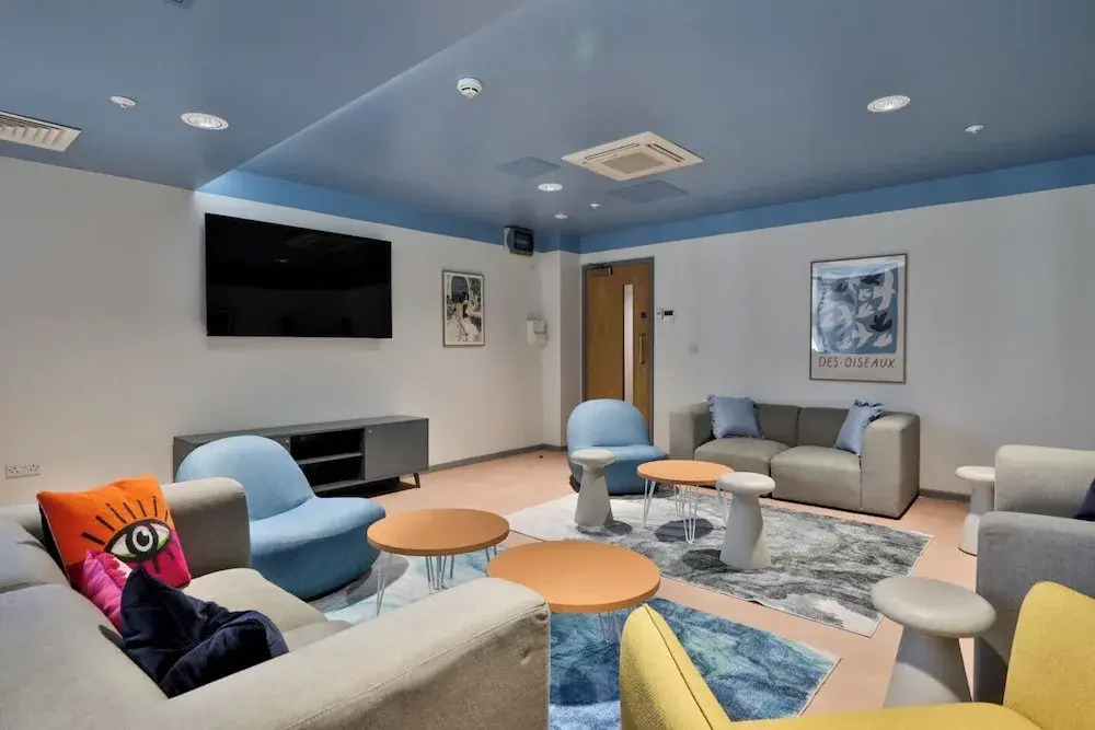 For Students Only - B16 Accommodations in Birmingham