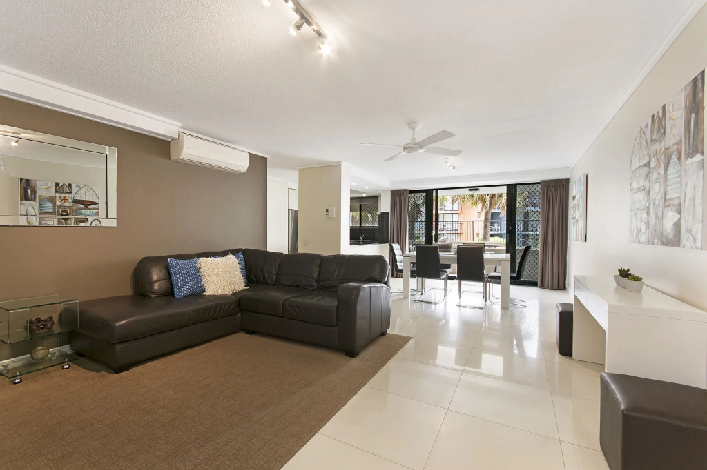 Clubb Coolum Beach Resort Sunshine Coast