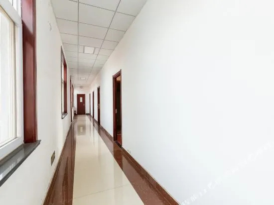 Qingdao Houjinyuan Hotel
