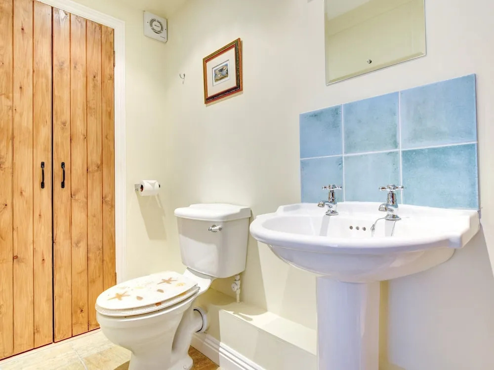 Modern Cottage Located in the Beautiful Village of Chillington Near Slapton Beach