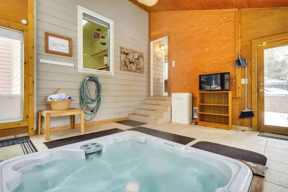 Spacious Frisco Retreat w/ Private Hot Tub