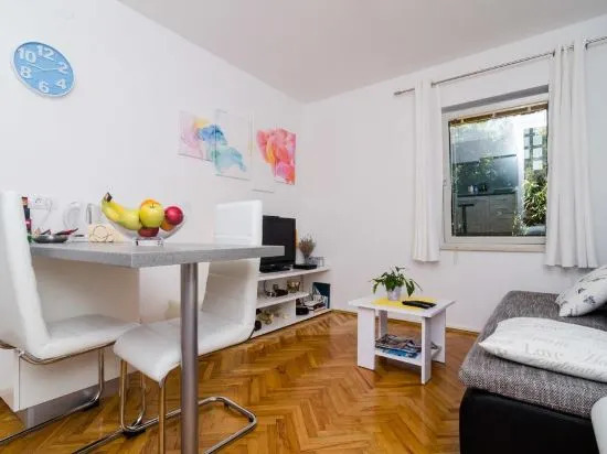 Apartment Marino