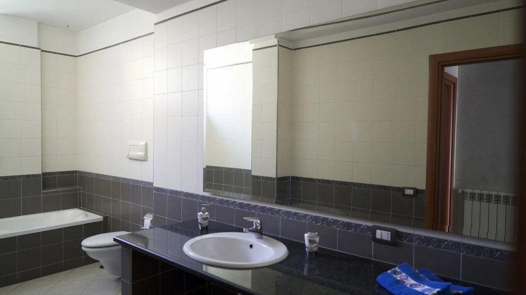Welcome Inn Napoli Rooms, private bathrooms