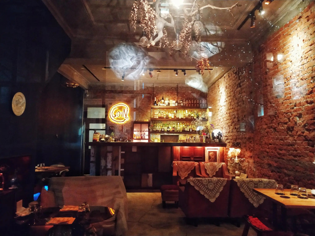 GOIN Old House & Bar