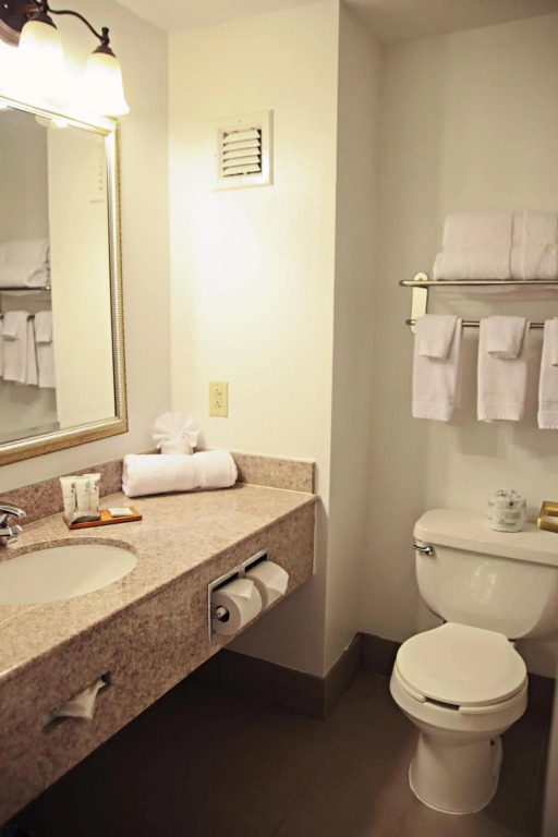Country Inn & Suites by Radisson, Frackville , PA