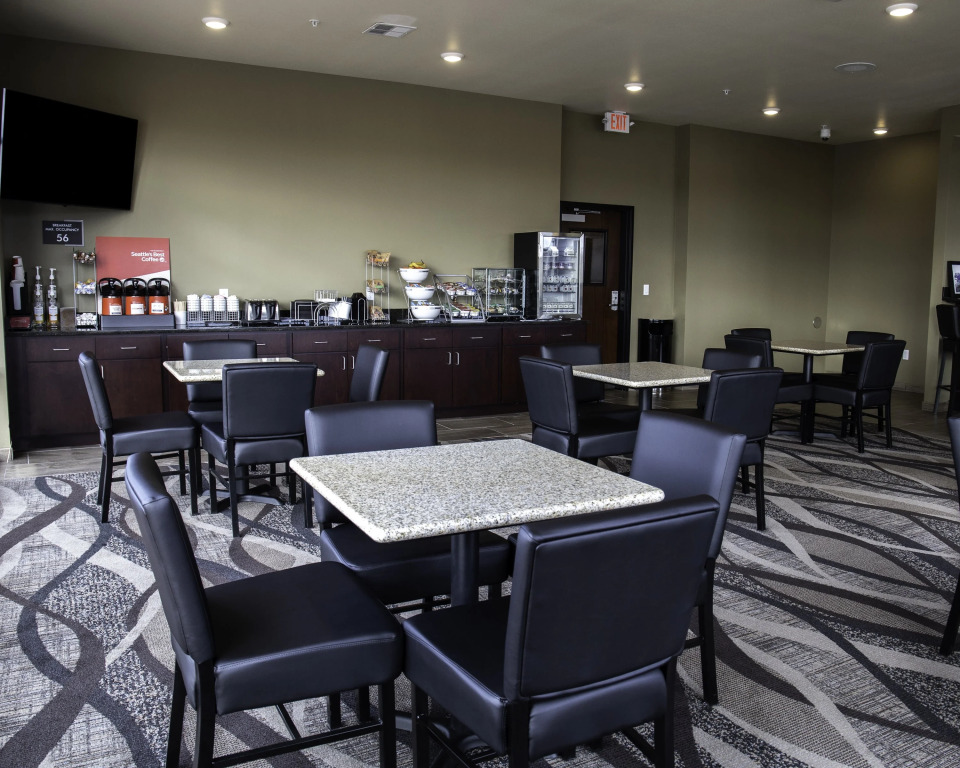 Cobblestone Hotel & Suites - Two Rivers