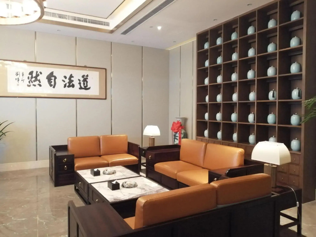Jinhe Hotel
