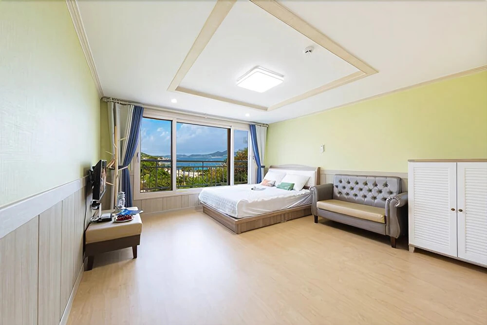 Geoje Mountain & Sea Pension