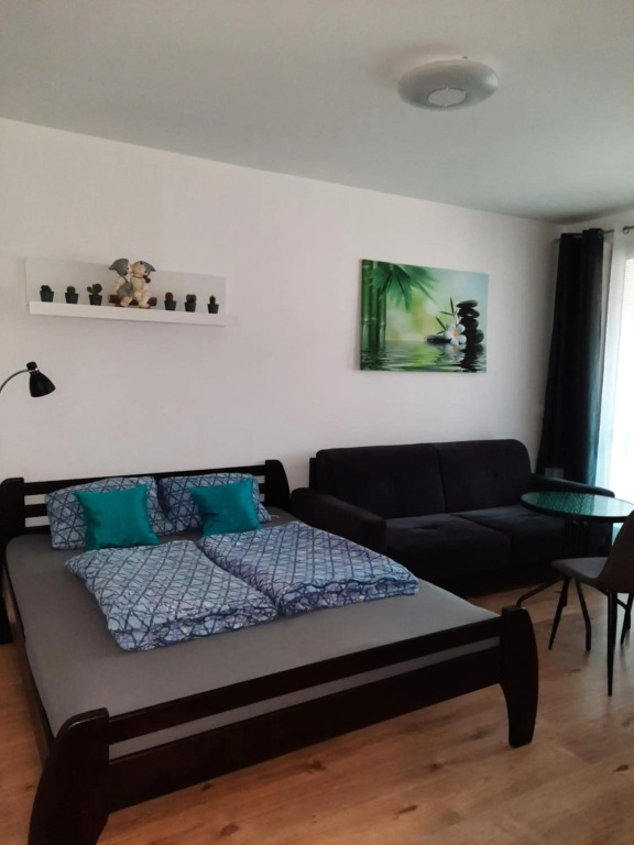 Apartment Klimka with balcony and free parking