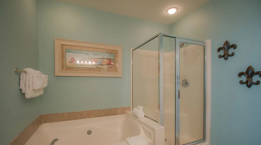 Legacy I 1303 Penthouse