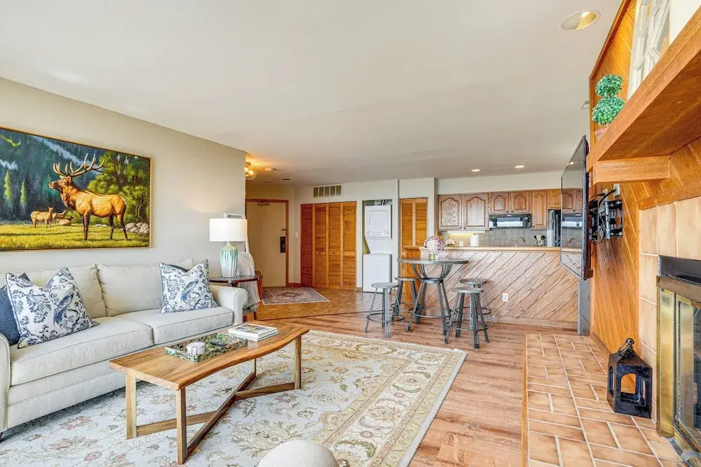 Pool Access: Scenic Condo in Wintergreen Resort!