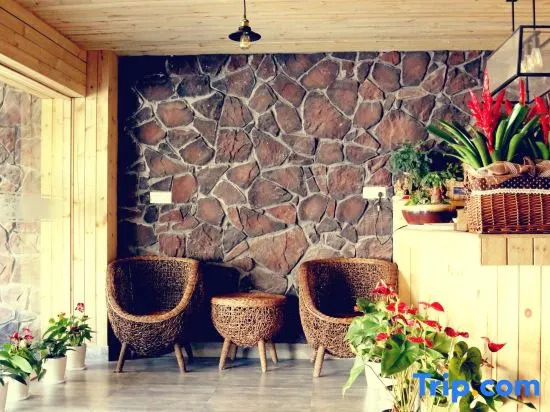 Tianshe Courtyard View Leisure Resort Villa Mountain Su (Anji Yunshang Grassland Resort)
