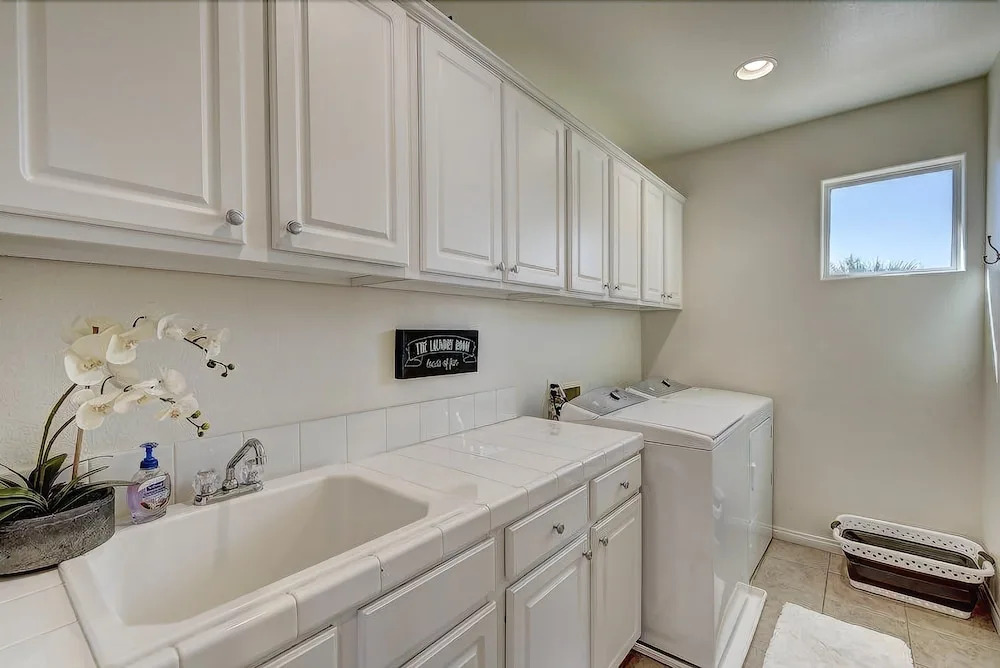 Apple Court - Four Bedroom Home