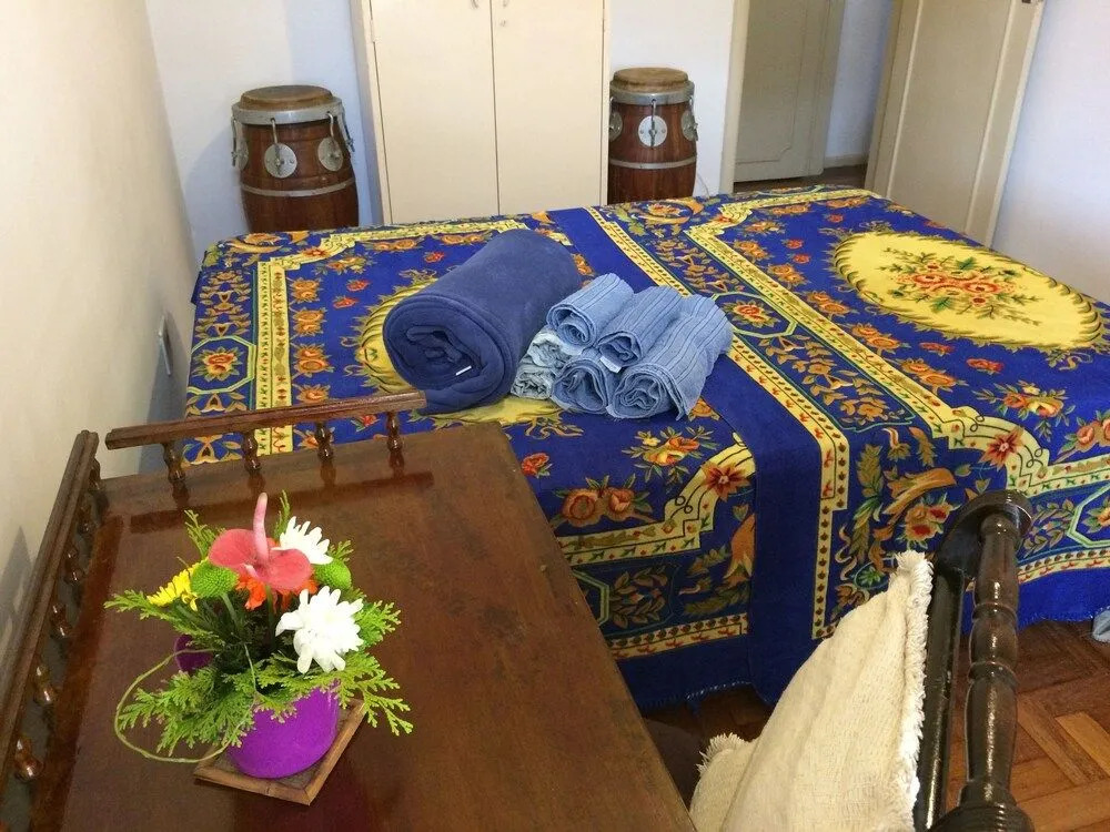 Cozy Rooms in front of Sugar Loaf