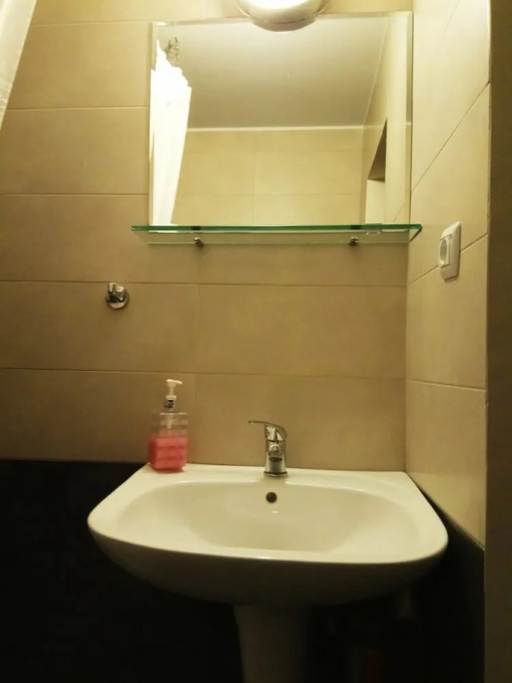 Athens-luxurious-suite 40